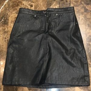 leather skirt